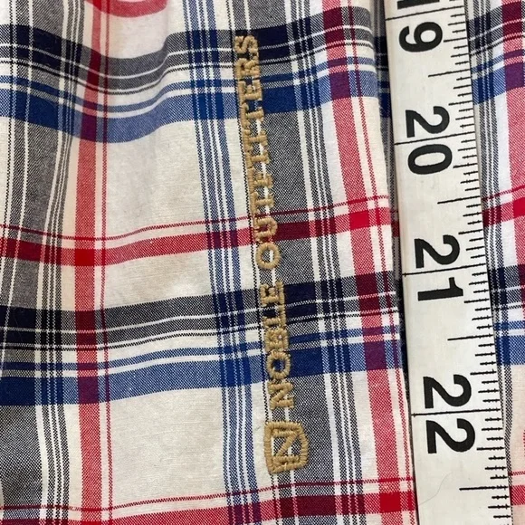 Noble Outfitters Long Sleeve Button Up Shirt Large - Picture 11 of 14